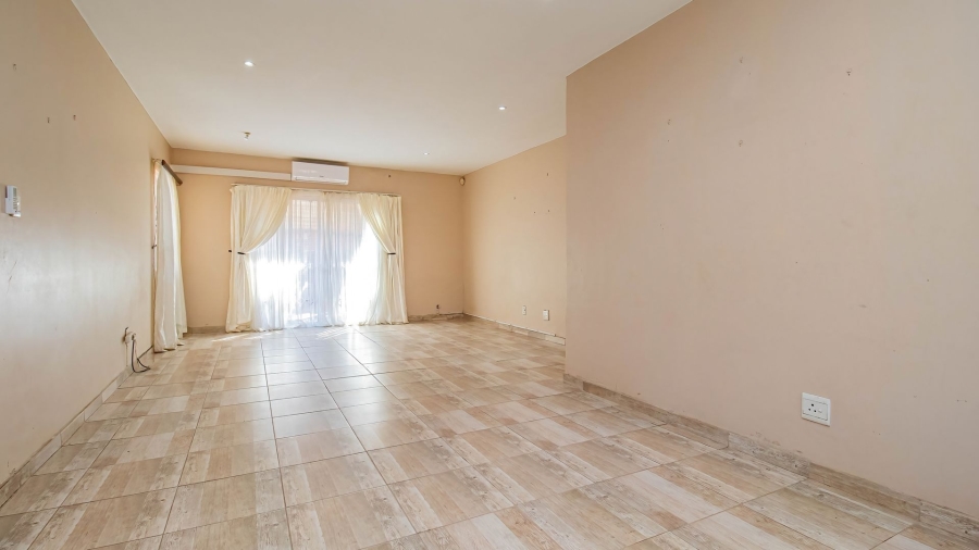 3 Bedroom Property for Sale in Azalea Park North West